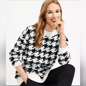 Lou & Grey Black and White Oversized Crew Neck Sweater